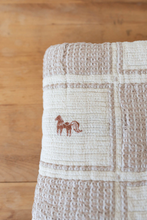 画像をギャラリービューアに読み込む, patchwork blanket - pony