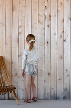 画像をギャラリービューアに読み込む, bow scrunchie . linen trellis