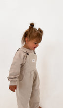 画像をギャラリービューアに読み込む, Woven Cotton Soll Overalls - Beige