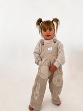 画像をギャラリービューアに読み込む, Corduroy Soll Overalls - Beige