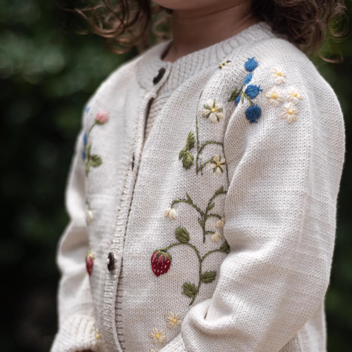 Shirley Bredal】Strawberry Cardigan / Marshmellow – Melty Colors