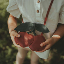 画像をギャラリービューアに読み込む, Nanoe Fruit Purse | Cherry