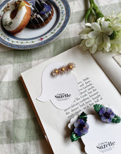 画像をギャラリービューアに読み込む, Daisies Hair Clip