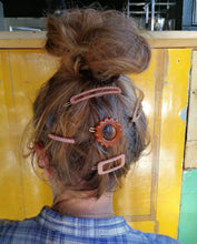 画像をギャラリービューアに読み込む, - Daisy - hair clip