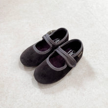 画像をギャラリービューアに読み込む, Cienta  | Velour single strap shoes (size 23〜30) | GRIS