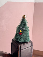 画像をギャラリービューアに読み込む, Dancing Walking Tree　