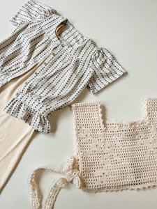 lace crochet pinny . natural