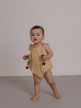 画像をギャラリービューアに読み込む, Honeycomb Gingham Spaghetti Bodysuit
