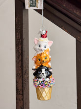 画像をギャラリービューアに読み込む, Ice Cream Cone Cats Ornament