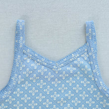 画像をギャラリービューアに読み込む, V-Neck Cami | Folk Floral Embroidery