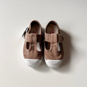 Cienta  | T-strap shoes | Dyed Beige