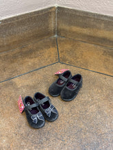 画像をギャラリービューアに読み込む, 【ラスト1点】Cienta  | Velour single strap ribon shoes | GRIS