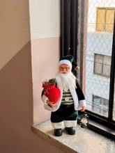 画像をギャラリービューアに読み込む, 【ラスト1点】Classic Santa Claus / Forest Green