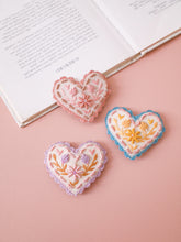 画像をギャラリービューアに読み込む, 〚Coming soon 当店限定〛Embroidery heart hairpin