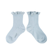 画像をギャラリービューアに読み込む, Lili - Lace Trim Ribbed Ankle Socks - Glacier