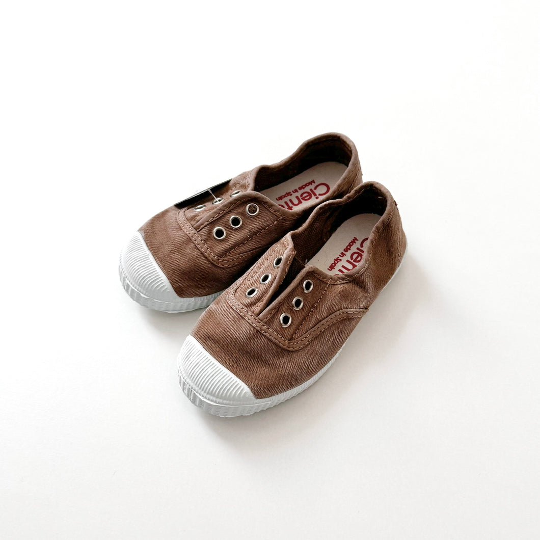 Cienta  | deck shoes  | Dyed Beige