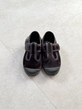 画像をギャラリービューアに読み込む, Cienta  | Velour T-strap shoes | GRIS