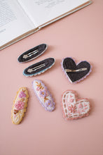 画像をギャラリービューアに読み込む, 〚Coming soon〛Embroidery heart hairpin