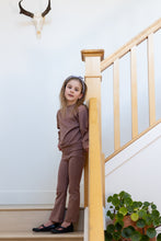 画像をギャラリービューアに読み込む, 【ラスト1点】pima flare pant . wallpaper lace floral