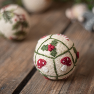 【予約】Bauble Grid Ornament with Mushroom