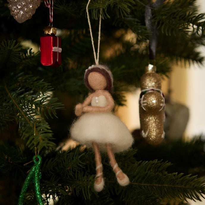 【予約】Ballerina Ornament - White
