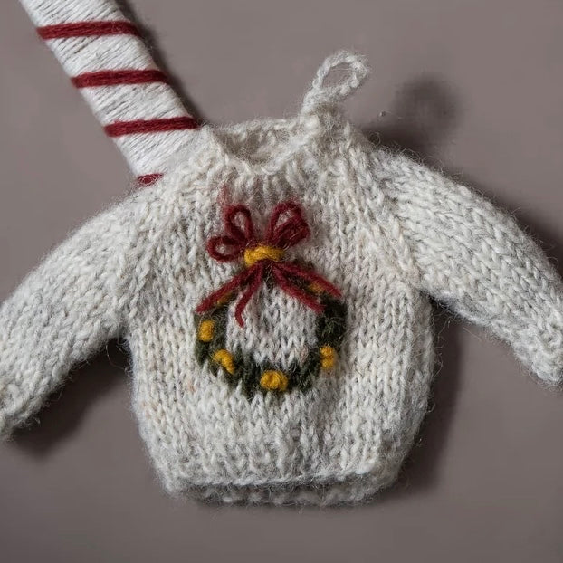 Sweater ornament Wreath
