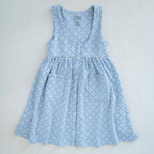 画像をギャラリービューアに読み込む, Fable Pinafore | Folk Flower Embroidery