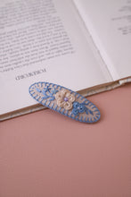 画像をギャラリービューアに読み込む, Embroidery flower hairpin