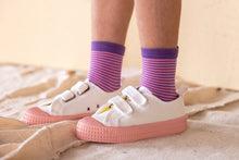 画像をギャラリービューアに読み込む, Striped Socks / Purple