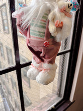 画像をギャラリービューアに読み込む, 【12月再入荷予定】Classic Santa Claus / Pink