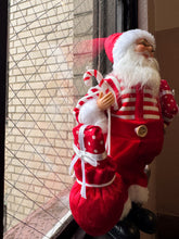 画像をギャラリービューアに読み込む, Classic Santa Claus / Red