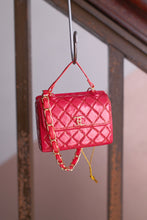 画像をギャラリービューアに読み込む, LUXE HANDBAGS - RED