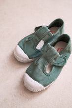 画像をギャラリービューアに読み込む, Cienta  | T-strap shoes | Dyed Albahaca