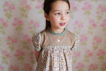 画像をギャラリービューアに読み込む, Ella Blouse - Yarrow Floral