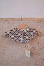 画像をギャラリービューアに読み込む, geometric pattern bib / grey