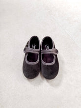 画像をギャラリービューアに読み込む, Cienta  | Velour single strap shoes (size 23〜30) | GRIS