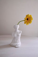 画像をギャラリービューアに読み込む, VENUS DE MILO VASE - SMALL WHITE