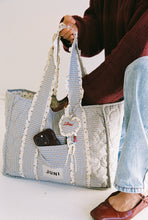 画像をギャラリービューアに読み込む, Heart Bag Charm - Blue Check