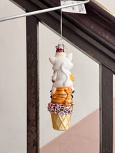 画像をギャラリービューアに読み込む, Ice Cream Cone Cats Ornament