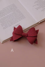 画像をギャラリービューアに読み込む, angela bon / felt hairclip