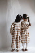 画像をギャラリービューアに読み込む, Veronica Dungarees - Cinnamon Gingham