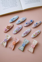 画像をギャラリービューアに読み込む, 〚Coming soon〛Embroidery flower hairpin