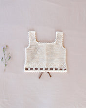 画像をギャラリービューアに読み込む, lace crochet camisole. natural