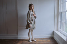 画像をギャラリービューアに読み込む, Organic Helena Dress - myrtle floral beech