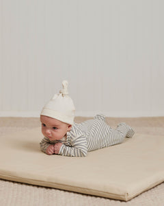 KNOTTED BABY HAT || IVORY