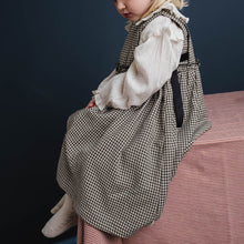 画像をギャラリービューアに読み込む, Rose dress - Raven