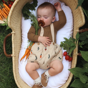 Veggie Suspender Shorts / Latte