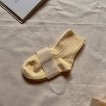 画像をギャラリービューアに読み込む, La Mini - Ribbed Ankle Socks - Vanille