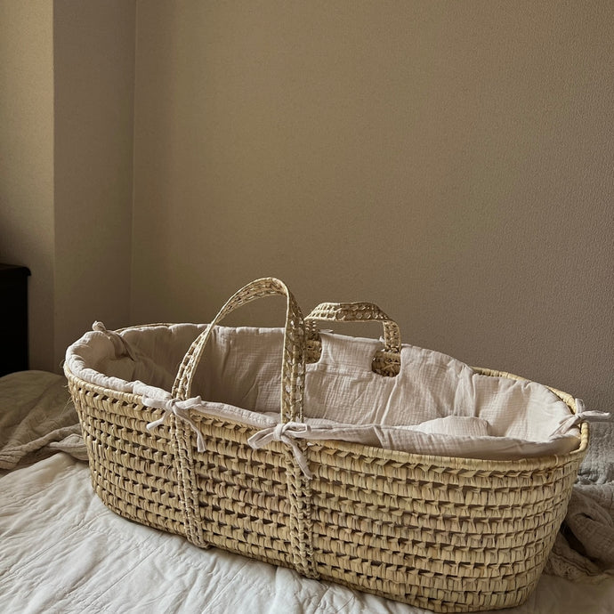 MOSES BASKET & BEIGE LINEN SET